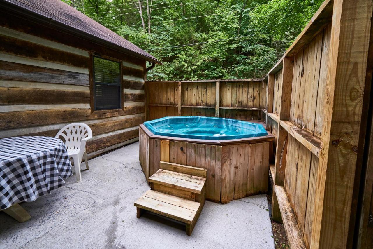 A Cabin In The Woods Pigeon Forge Dış mekan fotoğraf